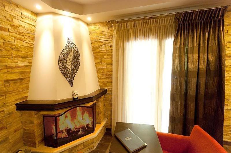 Nostos Hotel Káto Loutrákion Rum bild