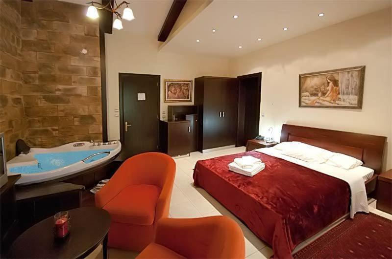 Nostos Hotel Káto Loutrákion Rum bild