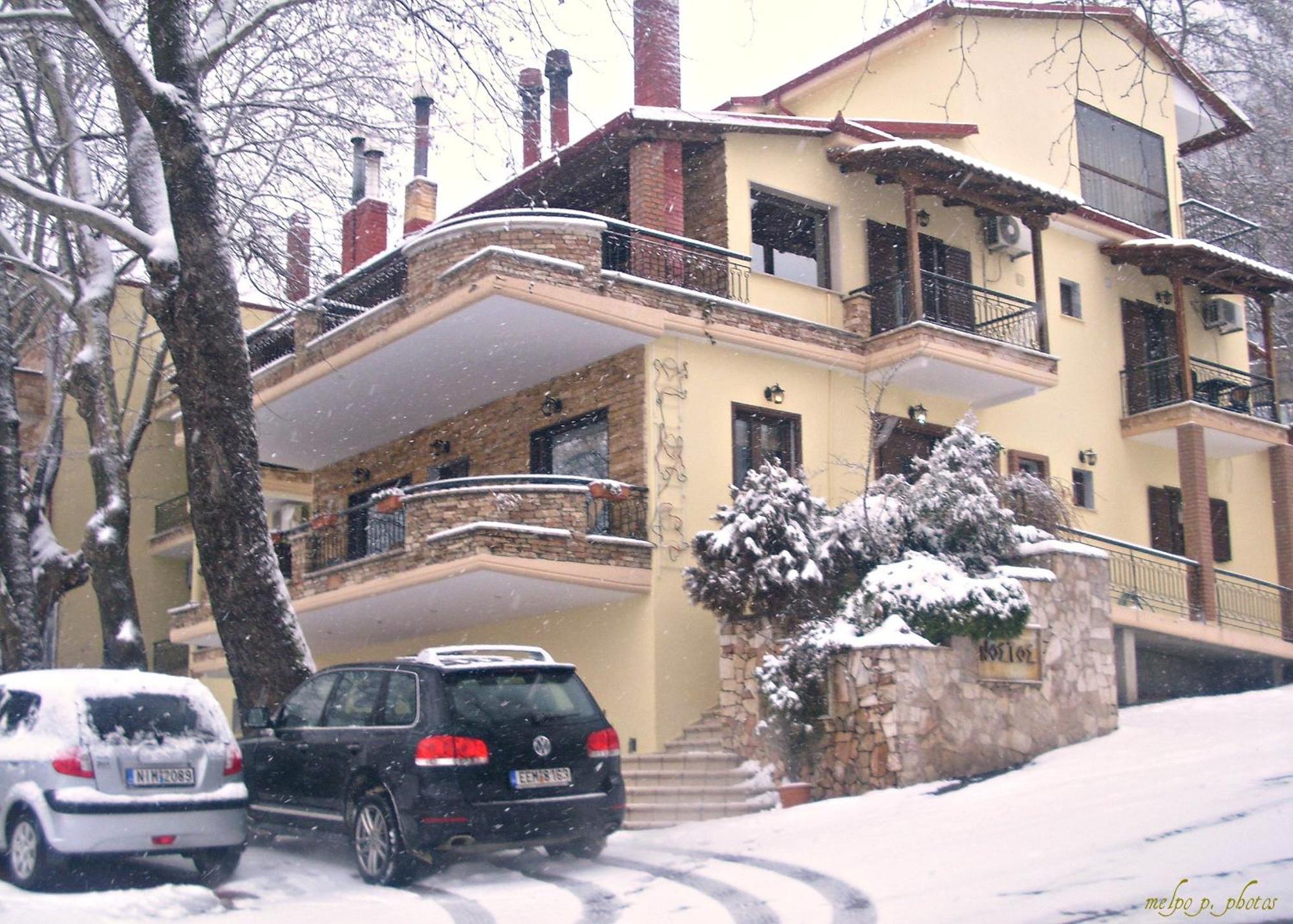 Nostos Hotel Káto Loutrákion Exteriör bild