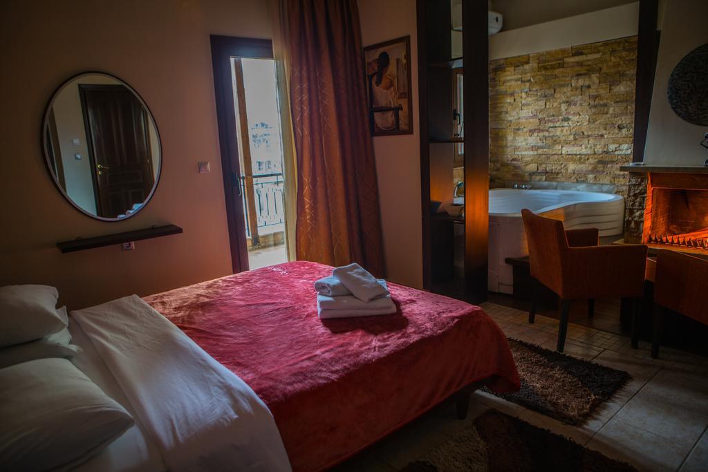 Nostos Hotel Káto Loutrákion Exteriör bild