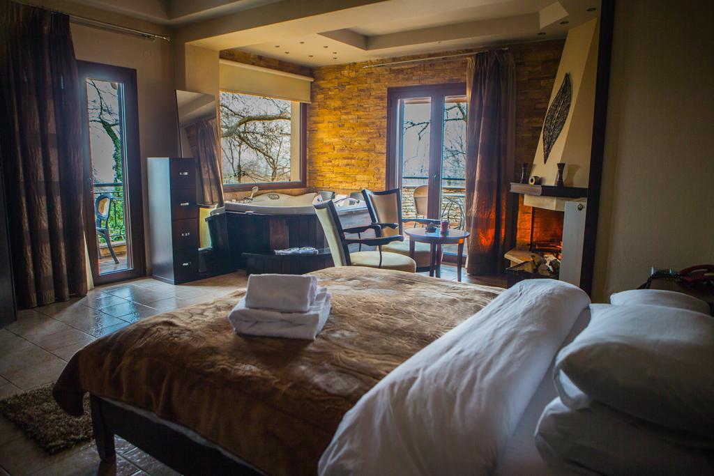 Nostos Hotel Káto Loutrákion Exteriör bild