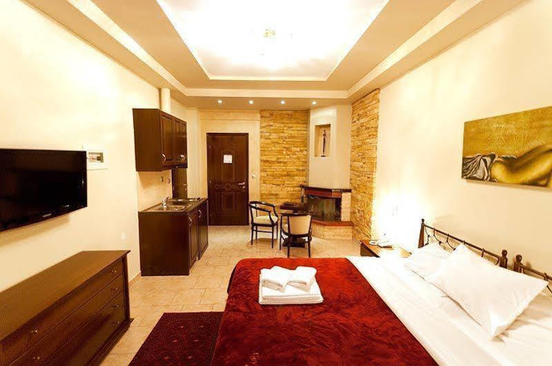 Nostos Hotel Káto Loutrákion Exteriör bild